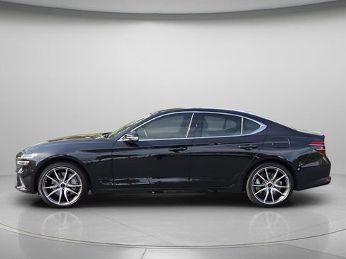 Used 2026 Genesis G70 2.5T RWD image 3