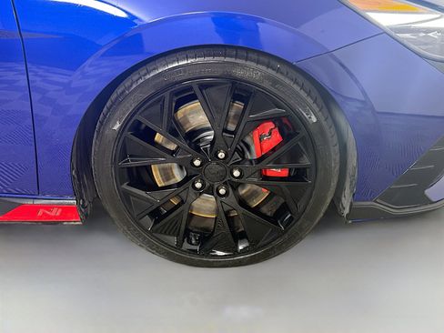 Used 2022 Hyundai Elantra N FWD image 32