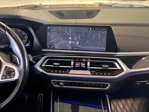 Used 2021 BMW X7 M50i w/ Executive Package image 6