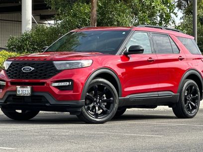 Used 2023 Ford Explorer ST-Line w/ Class IV Trailer Tow Package