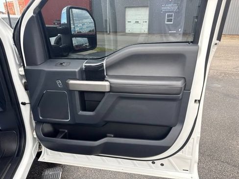 Used 2022 Ford F350 Platinum AWD/4WD image 48
