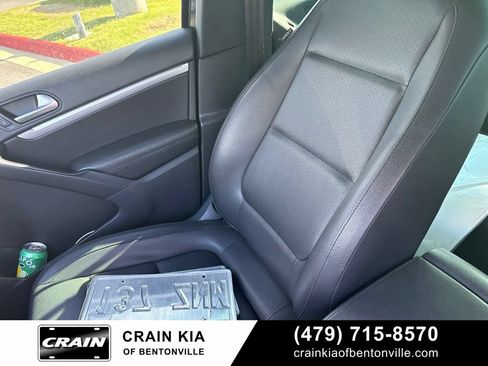 Used 2016 Volkswagen Tiguan R-Line AWD/4WD image 16