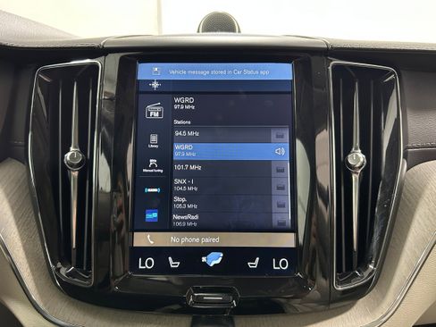 Used 2018 Volvo XC60 T6 Inscription w/ Luxury Seat Package AWD/4WD image 6