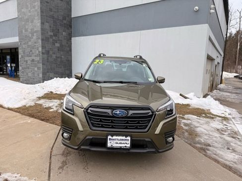 Used 2023 Subaru Forester Limited image 11