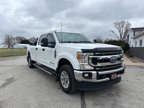 Used 2020 Ford F250 XLT w/ XLT Value Package image 3