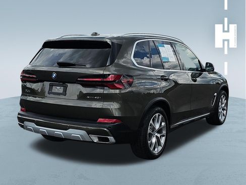 Used 2024 BMW X5 xDrive40i AWD/4WD image 4