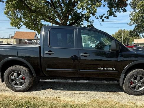 Used 2015 Nissan Titan PRO-4X image 5