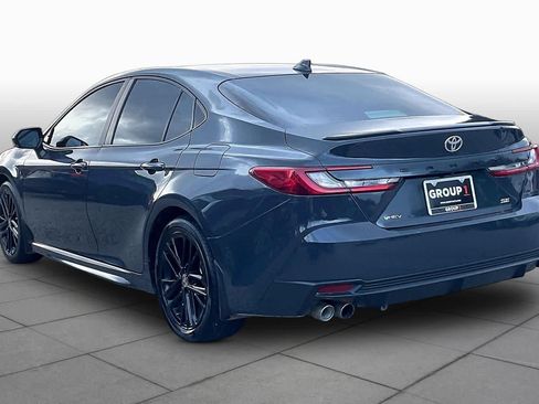 Used 2025 Toyota Camry SE w/ Convenience Package FWD image 12