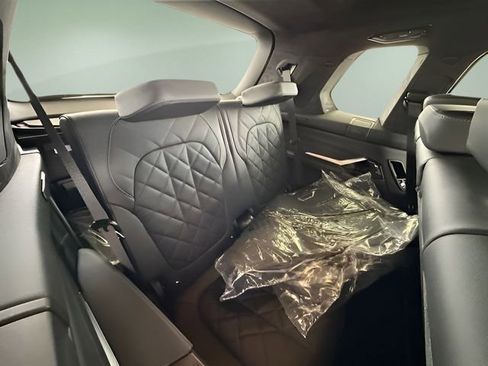 Used 2026 BMW X7 xDrive40i image 26