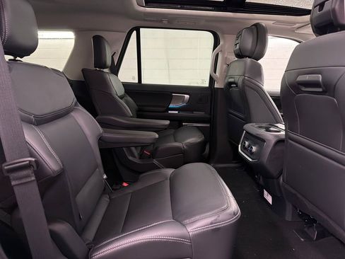 New 2026 Ford Expedition Platinum AWD/4WD image 30