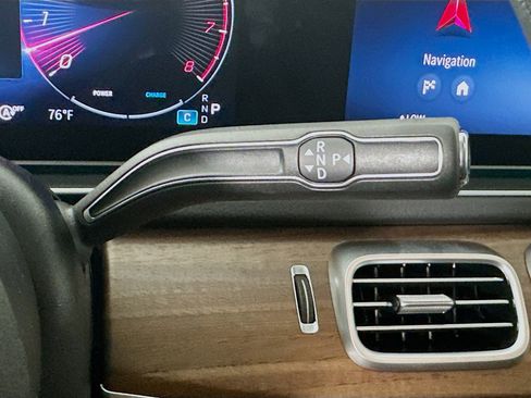 Used 2026 Mercedes-Benz GLS 450 4MATIC image 21