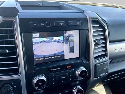 Certified 2020 Ford F350 Platinum AWD/4WD image 26