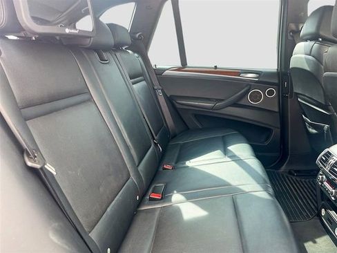Used 2012 BMW X5 M image 29