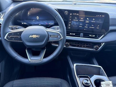 New 2026 Chevrolet Equinox LT image 12