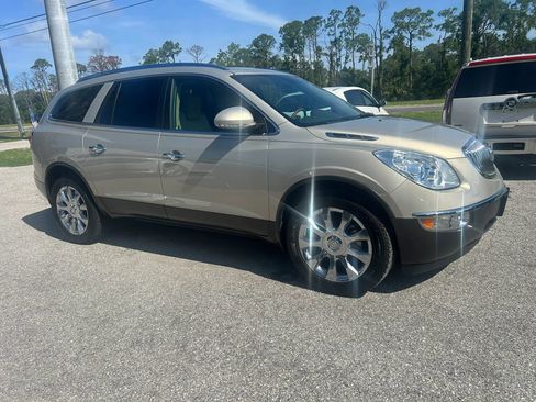 Used 2011 Buick Enclave CXL FWD image 2