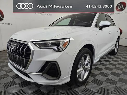 Used 2023 Audi Q3 2.0T Premium w/ Convenience Package AWD/4WD image 5