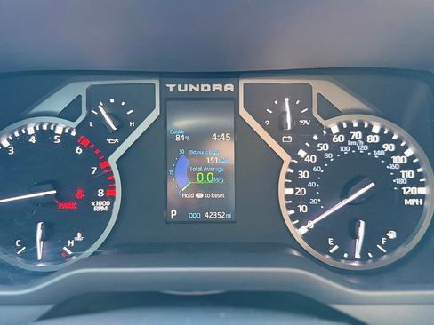 Used 2022 Toyota Tundra SR5 w/ SR5 Convenience Package AWD/4WD image 30