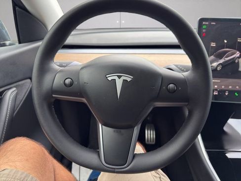 Used 2020 Tesla Model Y Long Range image 14