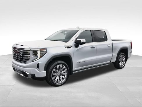 Used 2026 GMC Sierra 1500 Denali AWD/4WD image 4