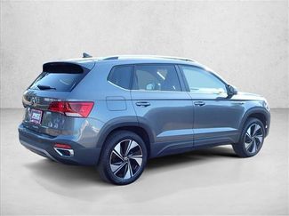 Used 2024 Volkswagen Taos SE AWD/4WD video 4