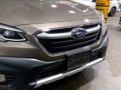 Used 2021 Subaru Outback Limited AWD/4WD image 30