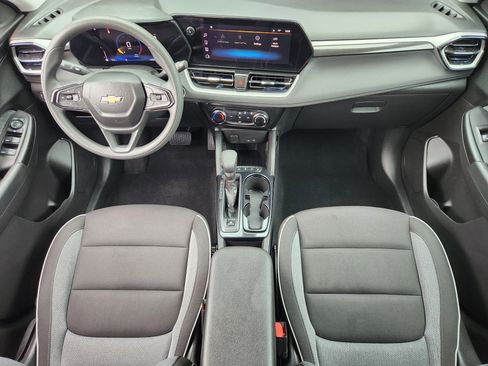 Certified 2025 Chevrolet TrailBlazer LT FWD image 27