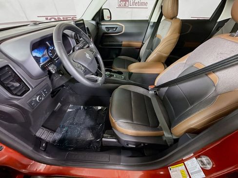 Used 2022 Ford Bronco Sport Outer Banks w/ Tech Package AWD/4WD image 25