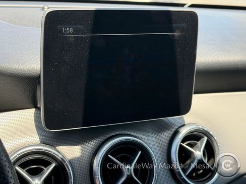 Used 2019 Mercedes-Benz CLA 250 image 25