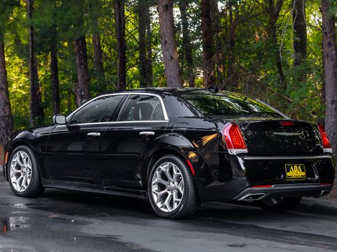Used 2016 Chrysler 300 C Platinum RWD image 49