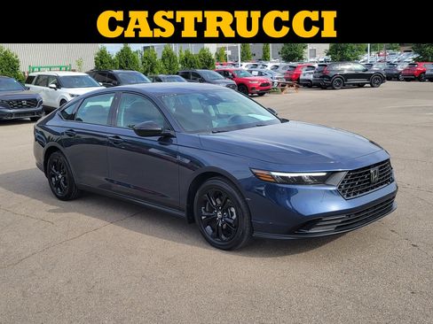 Certified 2025 Honda Accord SE image 1