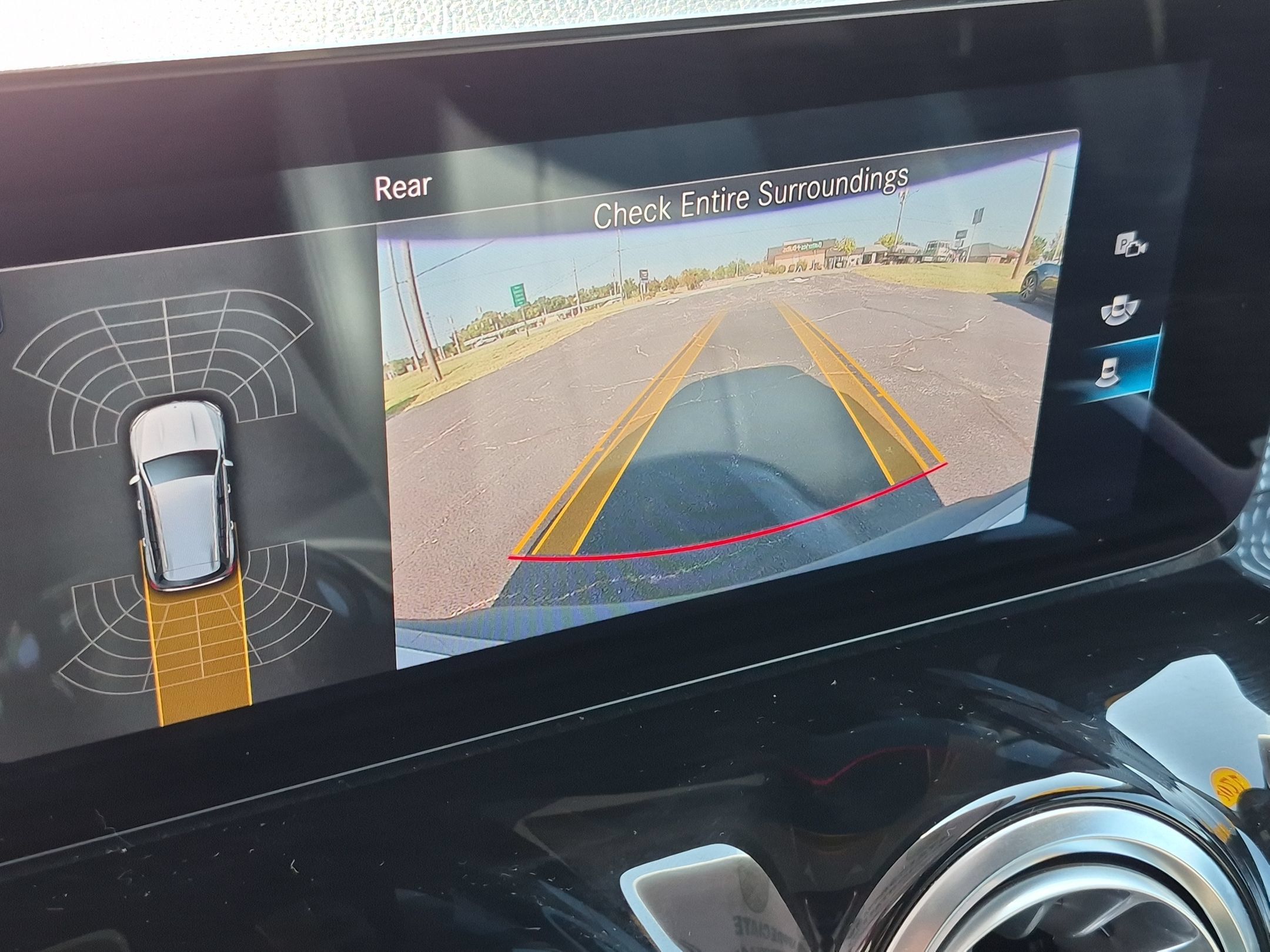 Used 2022 Mercedes-Benz EQB 350 4MATIC image 23