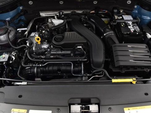 New 2026 Volkswagen Taos SE image 26