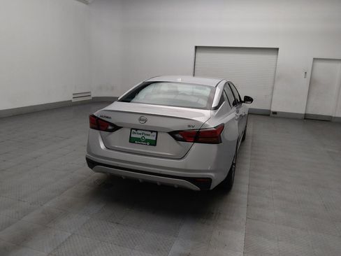 Used 2024 Nissan Altima 2.5 SV image 7