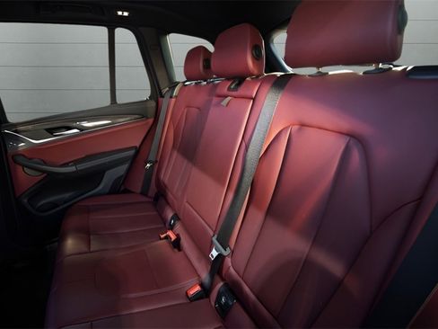 Used 2023 BMW X3 M40i w/ Premium Package image 21