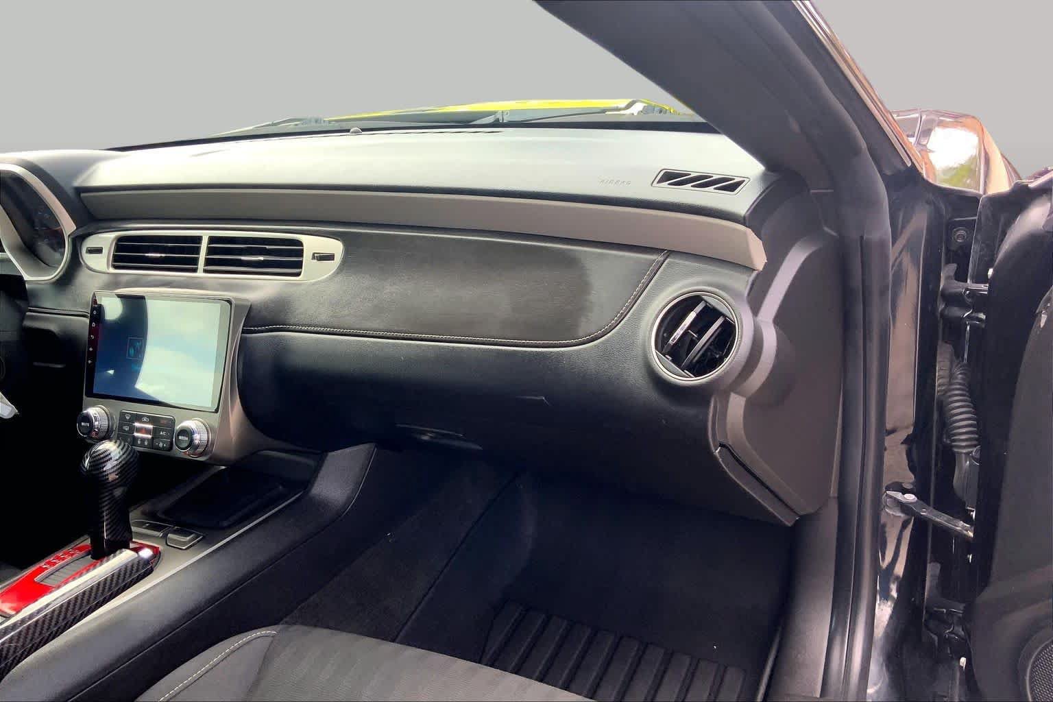 Used 2013 Chevrolet Camaro LS RWD image 17