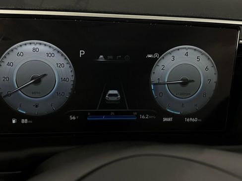 Used 2023 Hyundai Tucson Limited image 19