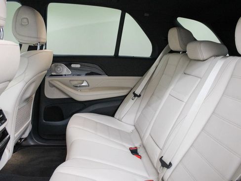 Used 2024 Mercedes-Benz GLE 450 4MATIC image 26