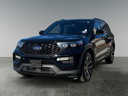 Used 2023 Ford Explorer ST-Line image 3