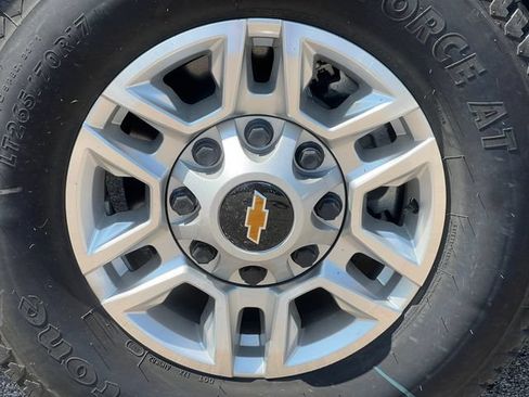Used 2024 Chevrolet Silverado 2500 W/T w/ WT Fleet Convenience Package AWD/4WD image 8