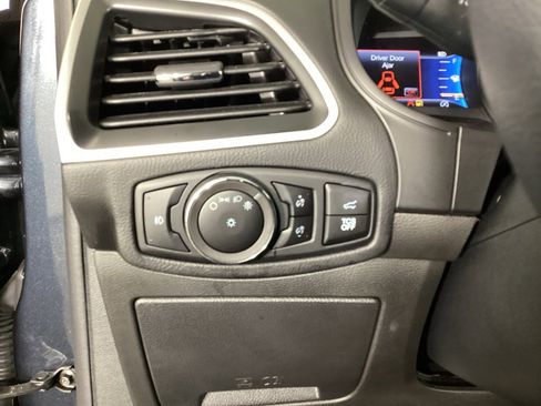 Used 2024 Ford Edge SEL w/ Convenience Package image 20