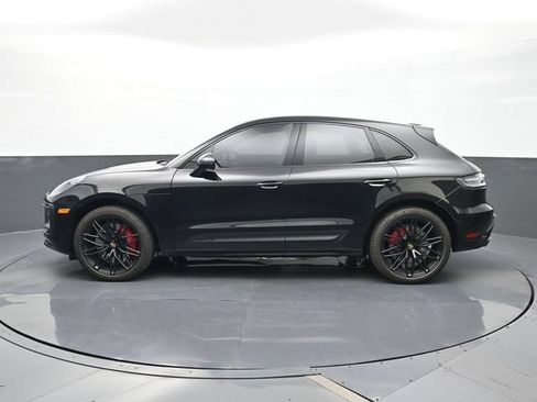 Certified 2025 Porsche Macan GTS AWD/4WD image 2