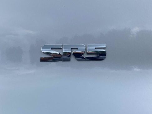 Used 2016 Toyota 4Runner SR5 Premium AWD/4WD image 16