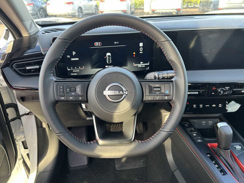 New 2026 Nissan Kicks SR image 6