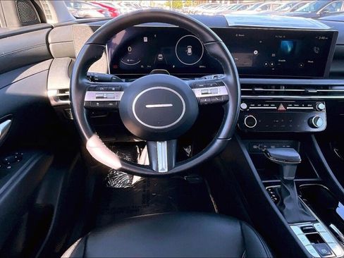 Certified 2025 Hyundai Tucson SEL image 7