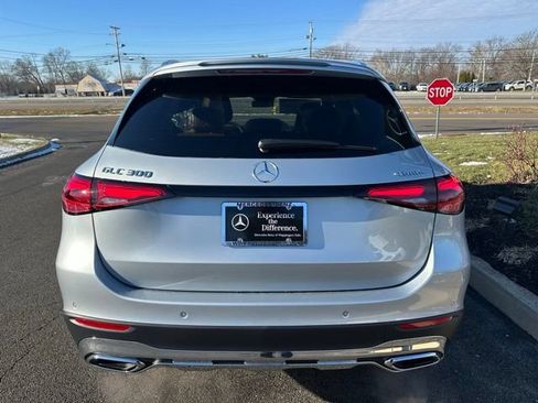 Used 2026 Mercedes-Benz GLC 300 4MATIC image 4