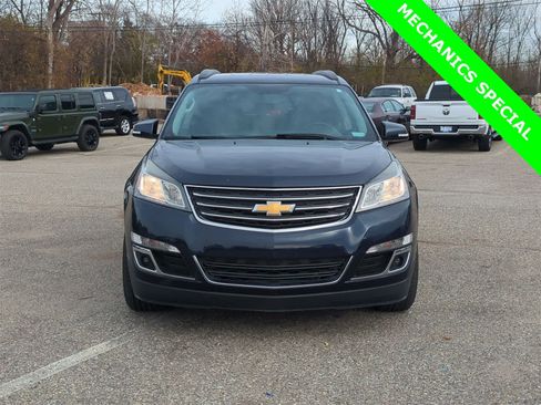 Used 2015 Chevrolet Traverse LT image 17