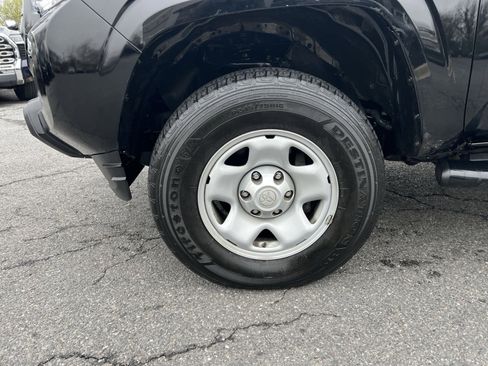 Used 2023 Toyota Tacoma SR image 12