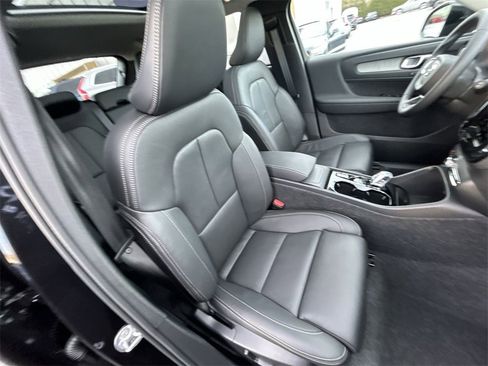 New 2026 Volvo XC40 B5 Plus w/ Climate Package image 25