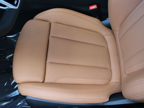 Used 2026 BMW 330i Sedan w/ M Sport Package image 14