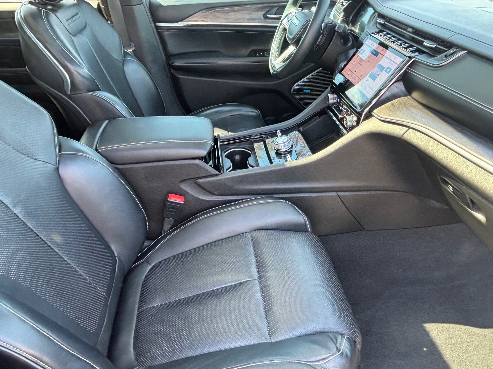 Used 2021 Jeep Grand Cherokee L Overland w/ Advanced Protech Group III AWD/4WD image 33